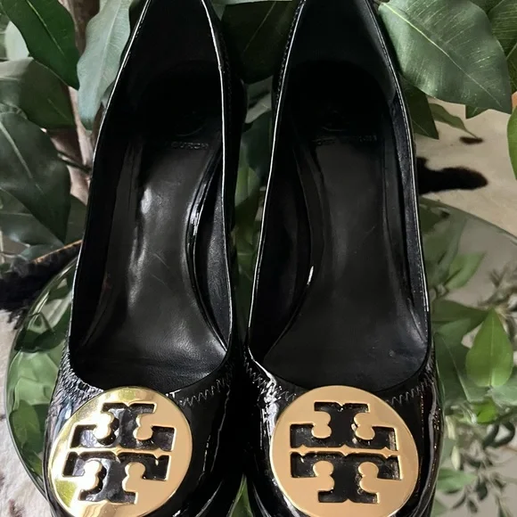 Tory Burch Black Heels with Gold Emblem - Picture 2 of 7